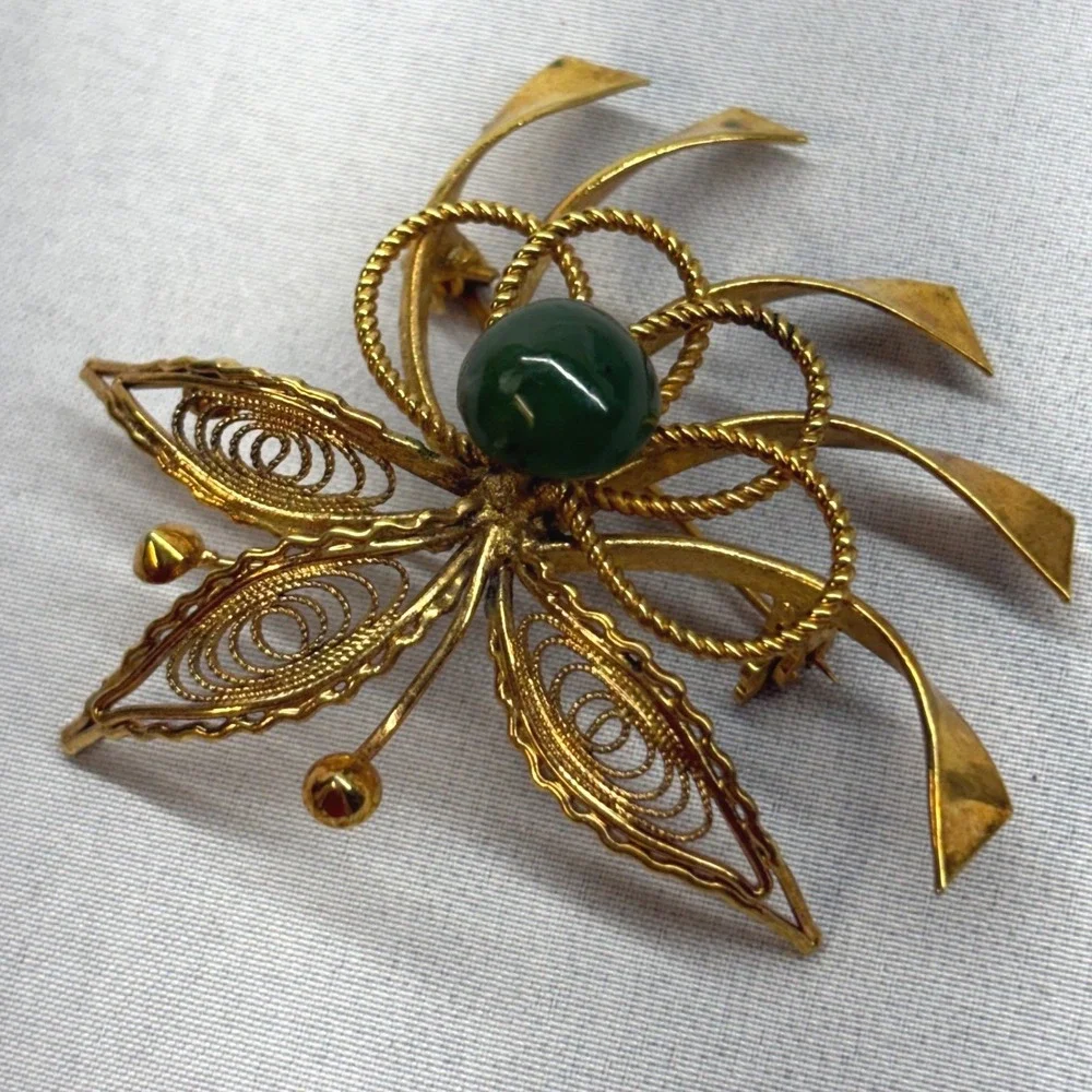 Unbranded Filigree Brooch Women OS Gold Excellent Jade Floral Mid Century Retro
